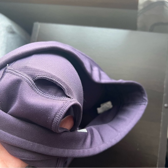 Under Armour Women's Purple Sports Bra Size XS - Picture 5 of 6